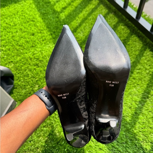 NWOT Nine West Black Lace Pointy Toe Heels - Picture 2 of 8